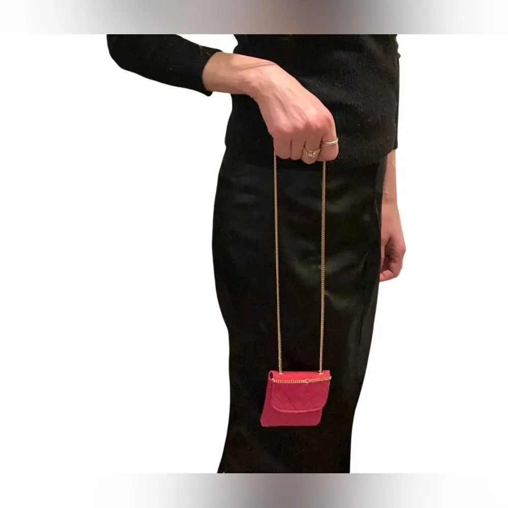 CHANEL Red Quilted Crossbody Bag with Gold Chain